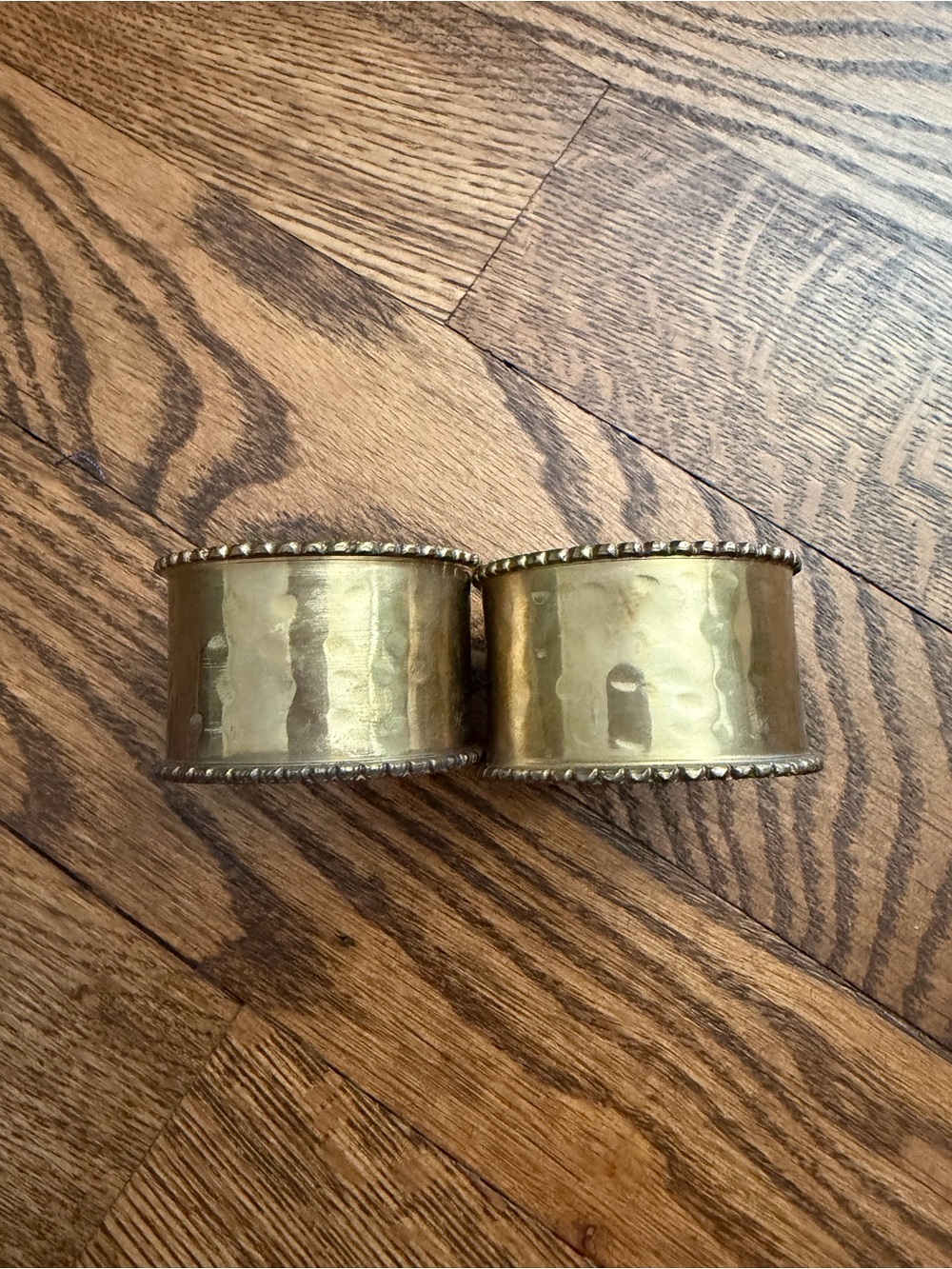 Set of 2 Brass Gold-Toned Napkin Rings Vintage Style
